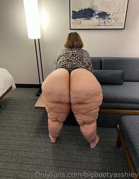 Bigbootyasshley