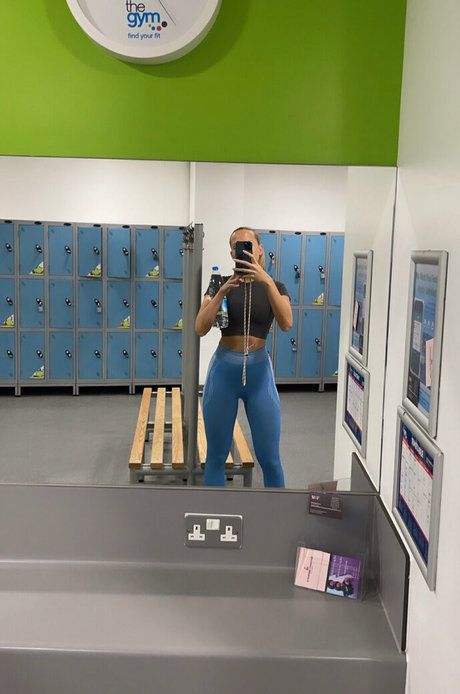 Foto di nudo di fuga di OnlyFans di Morganmunroe