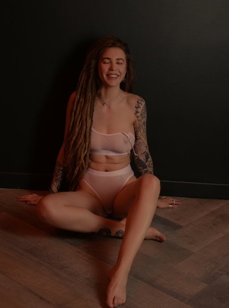 Foto di nudo di fuga di OnlyFans di Hanna Mykhailova