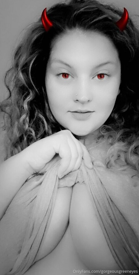 Foto di nudo di fuga di OnlyFans di Gorgeousgreeneyes