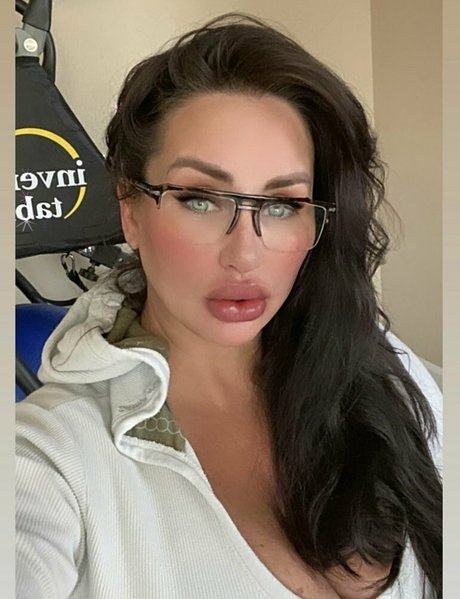 Foto di nudo di fuga di OnlyFans di Nikkijackson
