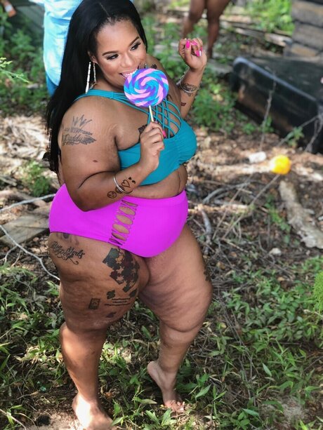 Foto di nudo di fuga di OnlyFans di Yofavbbw