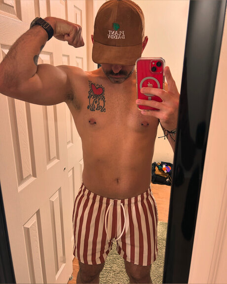 Foto di nudo di fuga di OnlyFans di Joshualong