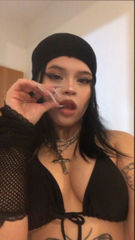 Foto di nudo di fuga di OnlyFans di Valentina
