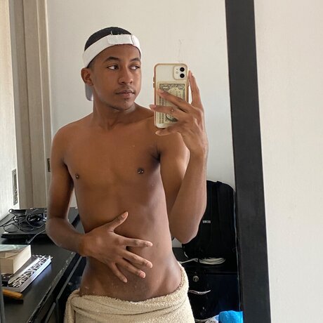 Foto di nudo di fuga di OnlyFans di Sisoss69