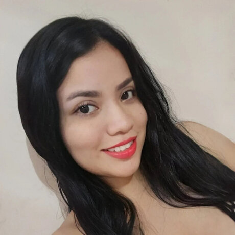 Foto di nudo di fuga di OnlyFans di Adrianna