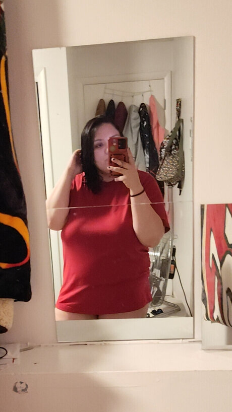 Foto di nudo di fuga di OnlyFans di Mamibooty