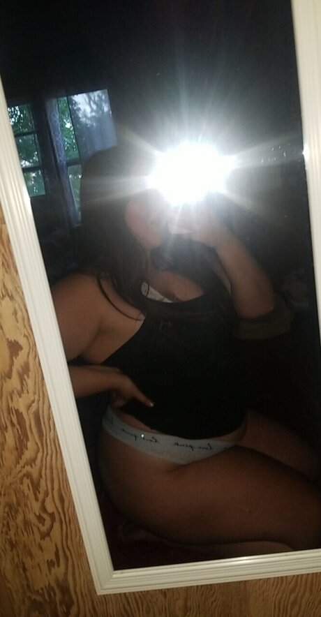 Foto di nudo di fuga di OnlyFans di Baby