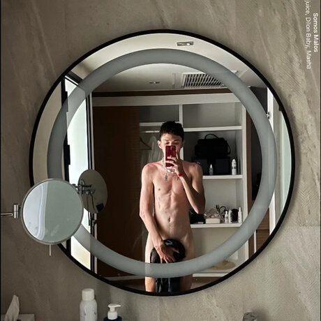 Foto di nudo di fuga di OnlyFans di Motopapi