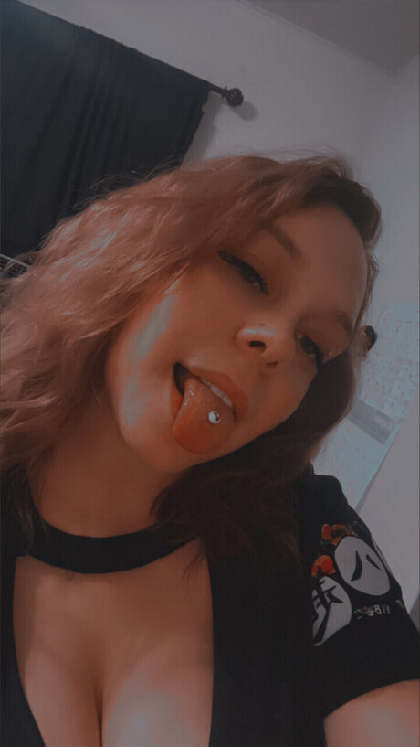 Foto di nudo di fuga di OnlyFans di Dezzie