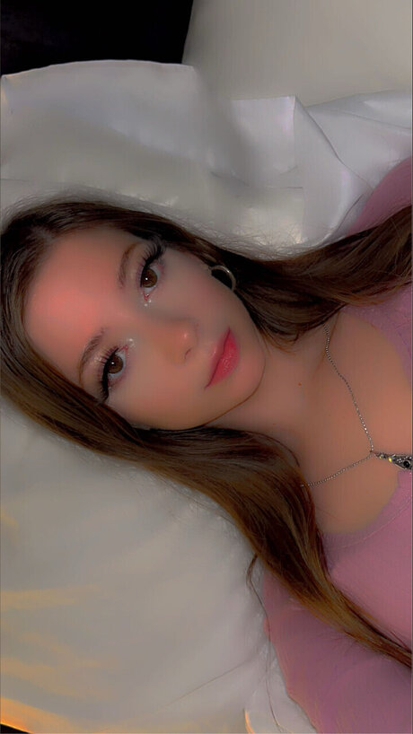 Foto di nudo di fuga di OnlyFans di K