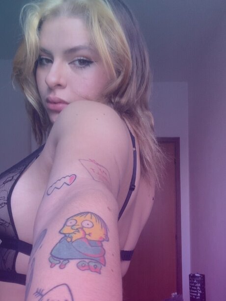 Foto di nudo di fuga di OnlyFans di Juvia