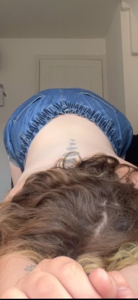 Foto di nudo di fuga di OnlyFans di Lolablue22