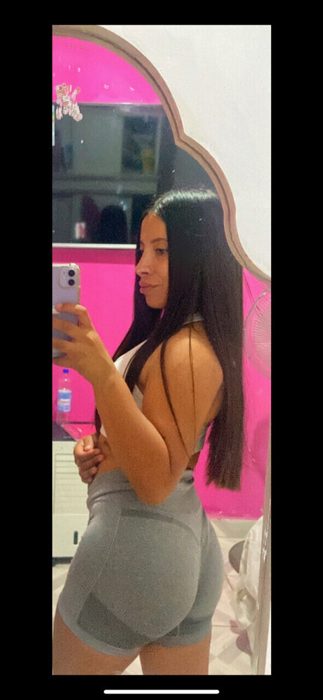 Foto di nudo di fuga di OnlyFans di Denise