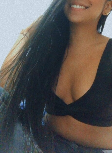 Foto di nudo di fuga di OnlyFans di Isabel Cardona