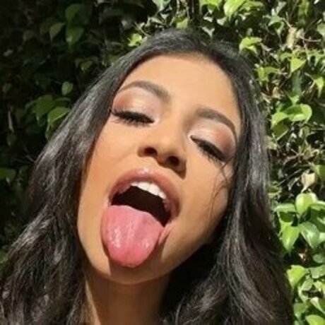 Foto di nudo di fuga di OnlyFans di Rayne