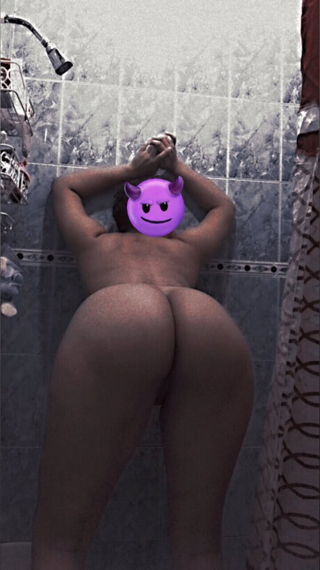 Foto di nudo di fuga di OnlyFans di Kuronekoyouwife