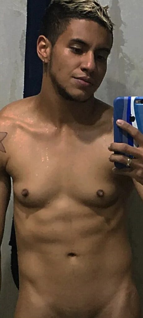 Foto di nudo di fuga di OnlyFans di Gero Hamann