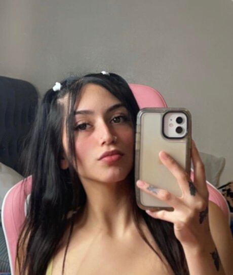 Foto di nudo di fuga di OnlyFans di Scorpio Mamii
