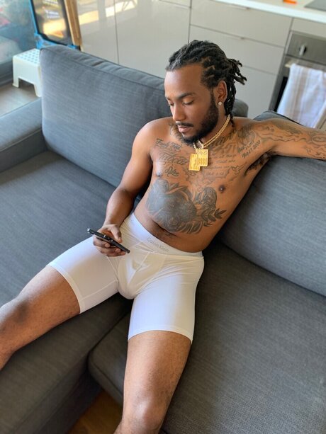 Foto di nudo di fuga di OnlyFans di Daddytay