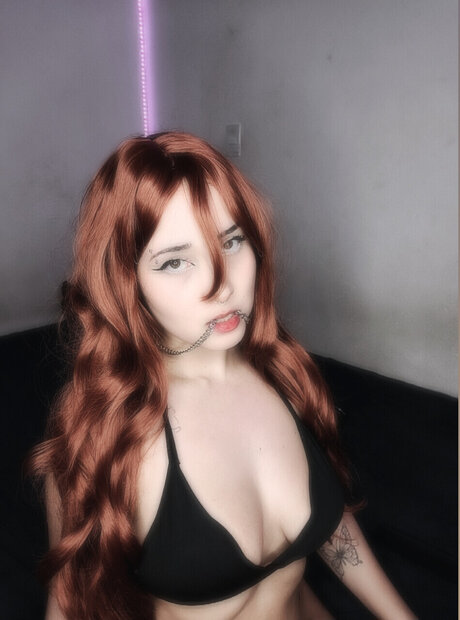 Foto di nudo di fuga di OnlyFans di Thas
