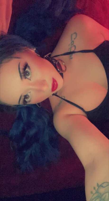 Foto di nudo di fuga di OnlyFans di Babydevilsarai
