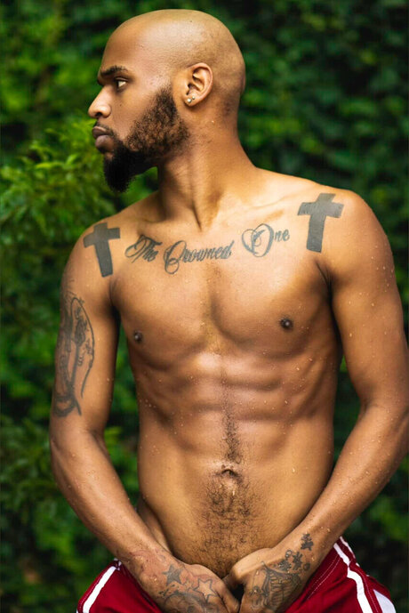 Foto di nudo di fuga di OnlyFans di Sirroc Your World