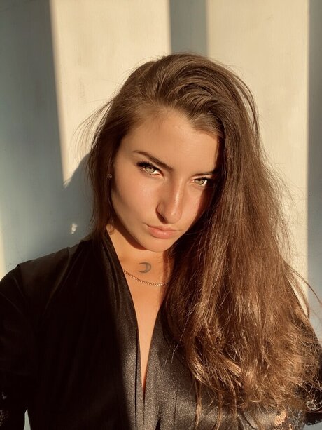Foto di nudo di fuga di OnlyFans di Angelina