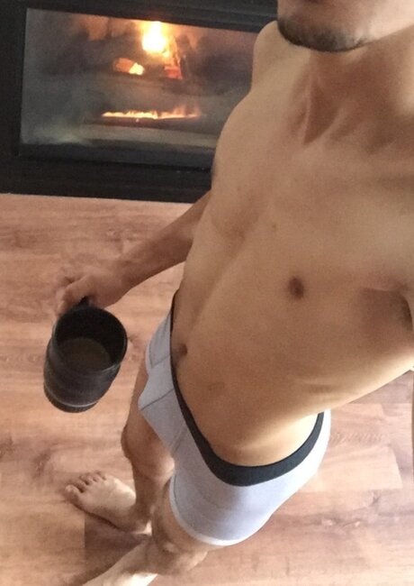 Foto di nudo di fuga di OnlyFans di Ronni