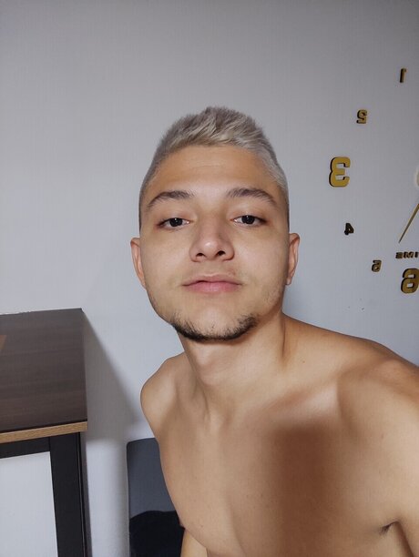 Foto di nudo di fuga di OnlyFans di Yeisson Garca