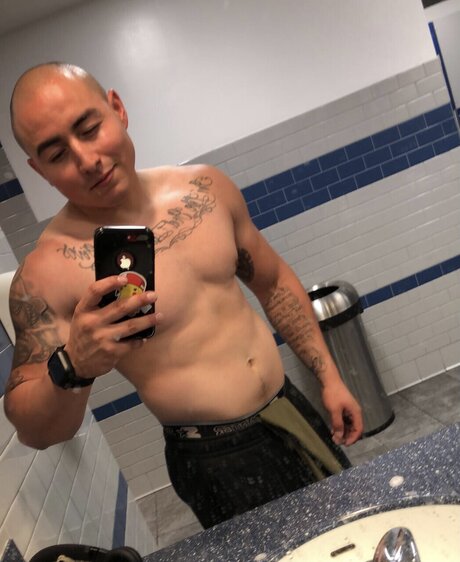 Foto di nudo di fuga di OnlyFans di Steelrain