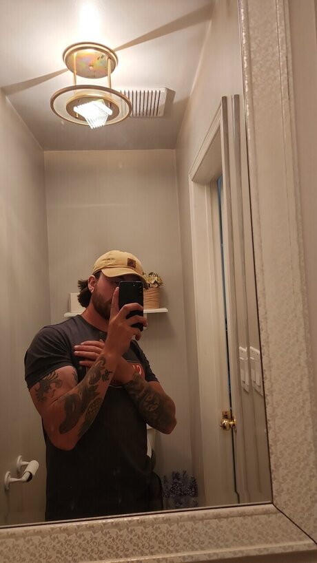 Foto di nudo di fuga di OnlyFans di Yungbs