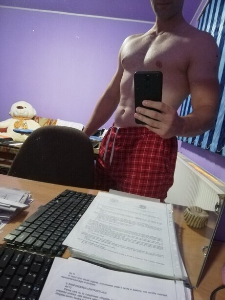 Foto di nudo di fuga di OnlyFans di Big Power