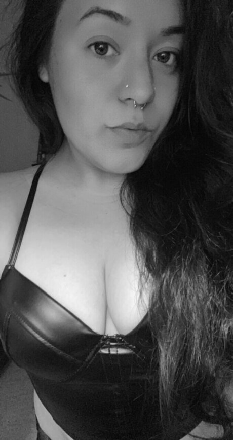 Foto di nudo di fuga di OnlyFans di Sillyxo