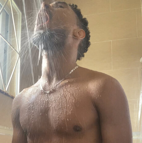 Foto di nudo di fuga di OnlyFans di Duke