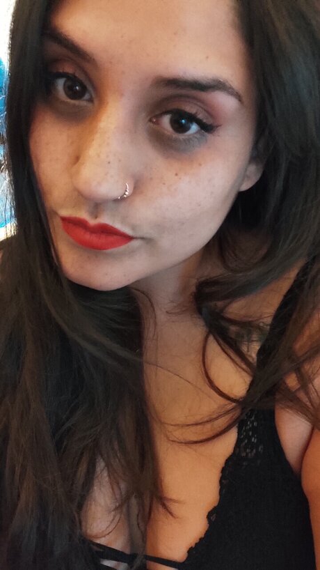 Foto di nudo di fuga di OnlyFans di Pielcanela28