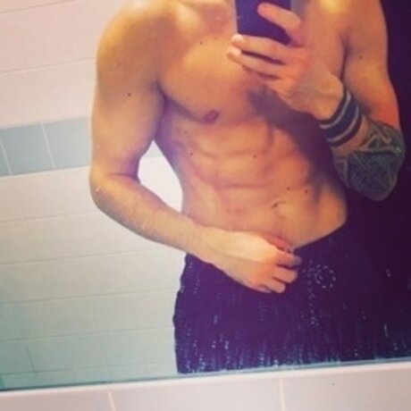 Foto di nudo di fuga di OnlyFans di Jake Kemp 