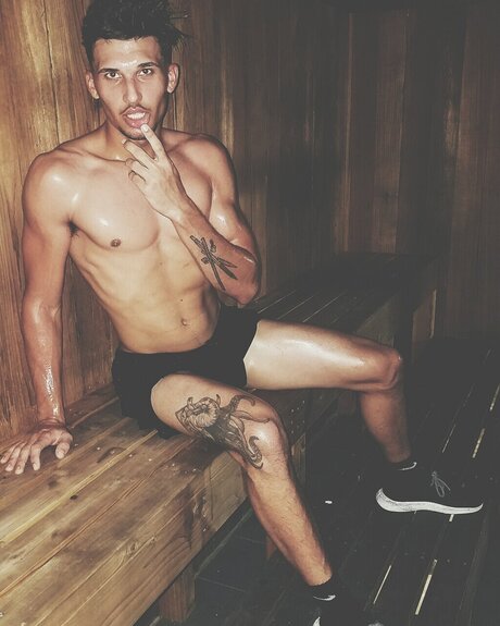 Foto di nudo di fuga di OnlyFans di 4restthump