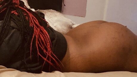 Foto di nudo di fuga di OnlyFans di Theblackgoddessx