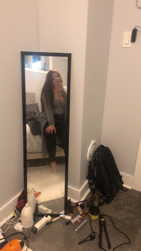Foto di nudo di fuga di OnlyFans di Marie Fisher