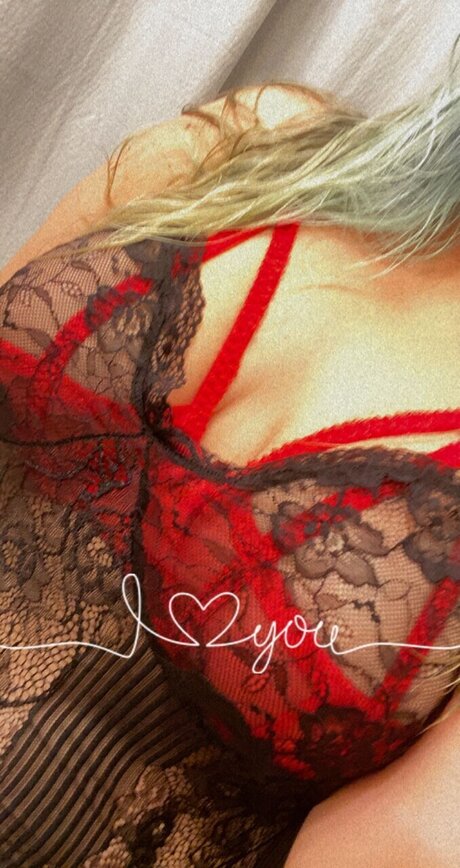 Foto di nudo di fuga di OnlyFans di Kitta