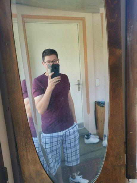 Foto di nudo di fuga di OnlyFans di Swissdude