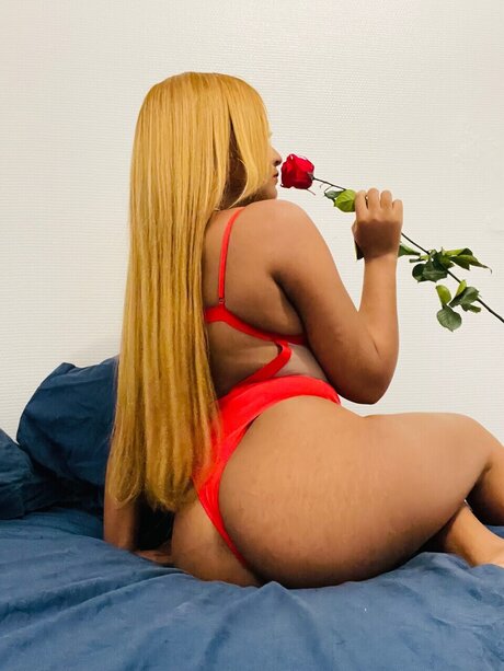 Foto di nudo di fuga di OnlyFans di Privona