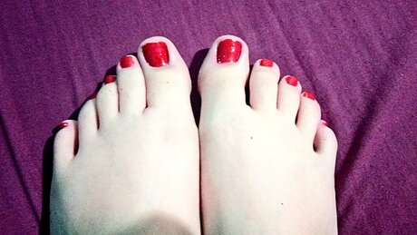 Foto di nudo di fuga di OnlyFans di Feet Nails