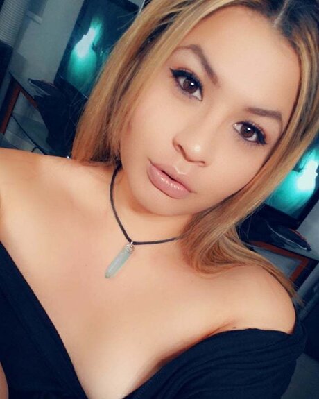 Foto di nudo di fuga di OnlyFans di Bratyv