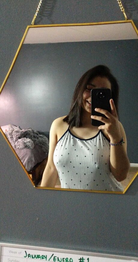 Foto di nudo di fuga di OnlyFans di Kari010177