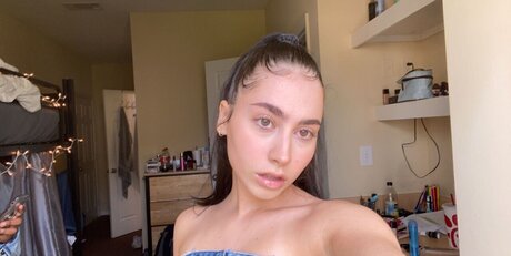 Foto di nudo di fuga di OnlyFans di Kelsey