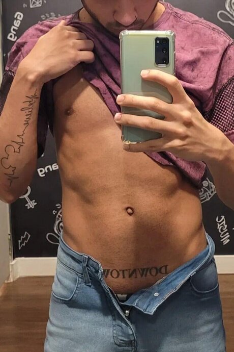 Foto di nudo di fuga di OnlyFans di Boy From Rio 