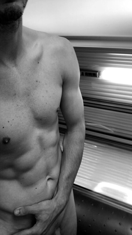 Foto di nudo di fuga di OnlyFans di Aaron