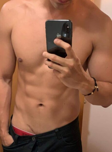 Foto di nudo di fuga di OnlyFans di Pepe Nsfw